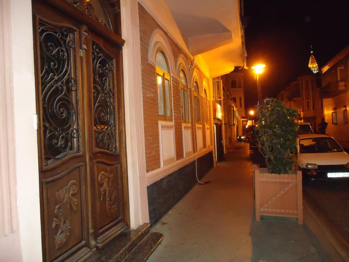 Guest House Batumi Globus Exterior foto